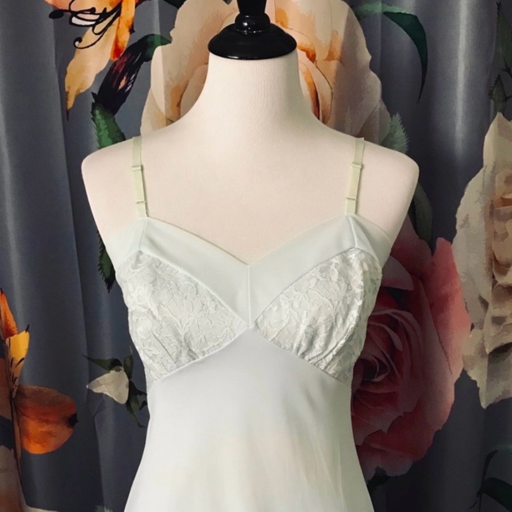 Vassarette Slip